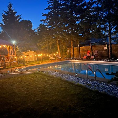 Cozy 3Br Family Getaway - Niagara Pool Oasisヴィラ エクステリア 写真